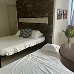 Apto a pasos de la playa, ubicación perfecta