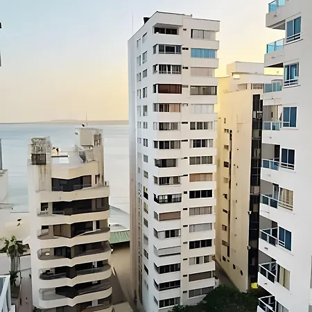 Apto A Pasos De La Playa, Ubicación Perfecta Apartamento *
