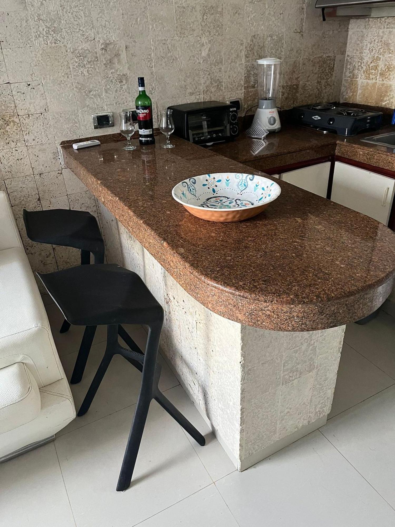 Apto A Pasos De La Playa, Ubicación Perfecta * Cartagena