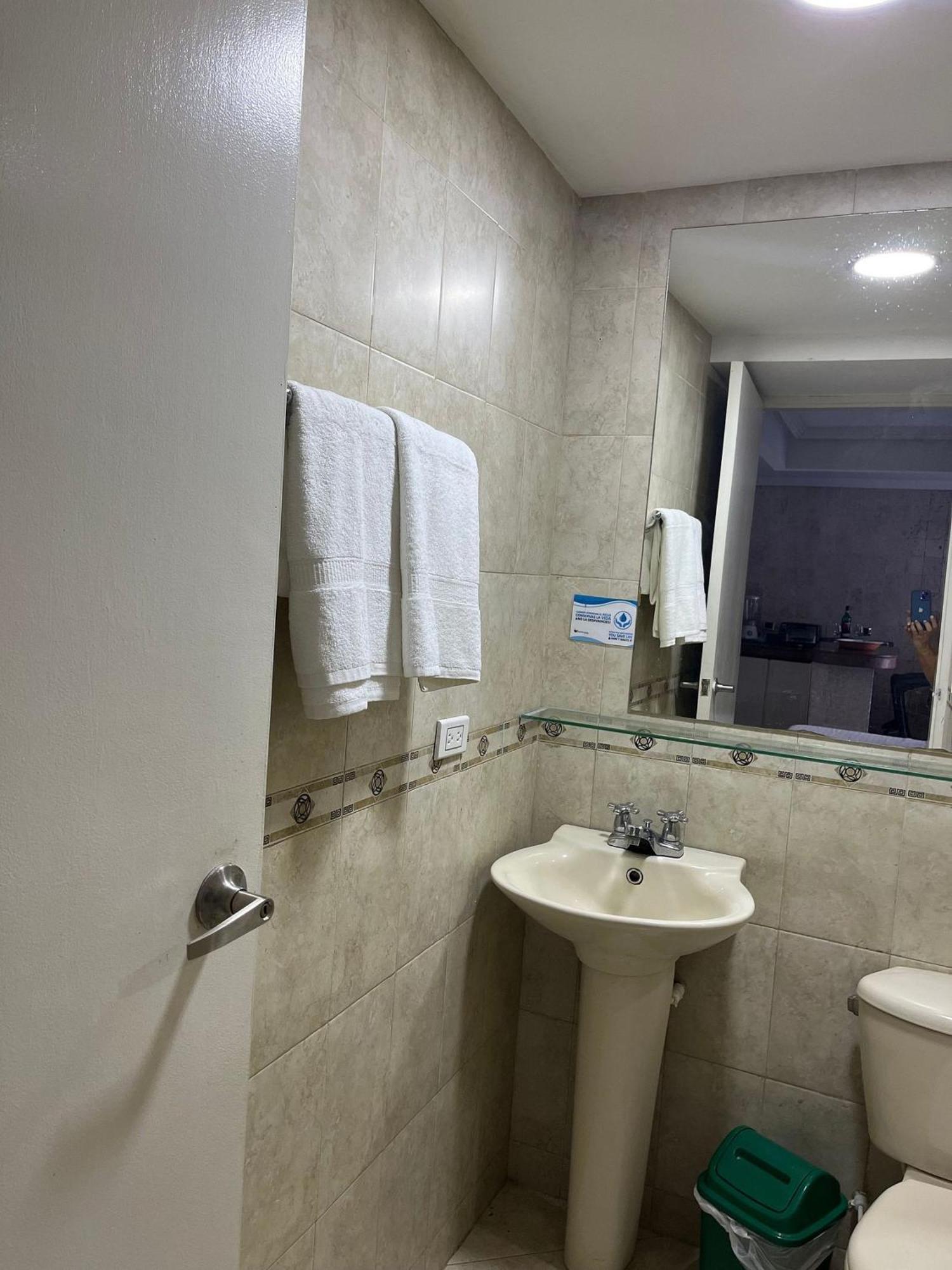 Apto A Pasos De La Playa, Ubicación Perfecta Apartamento *